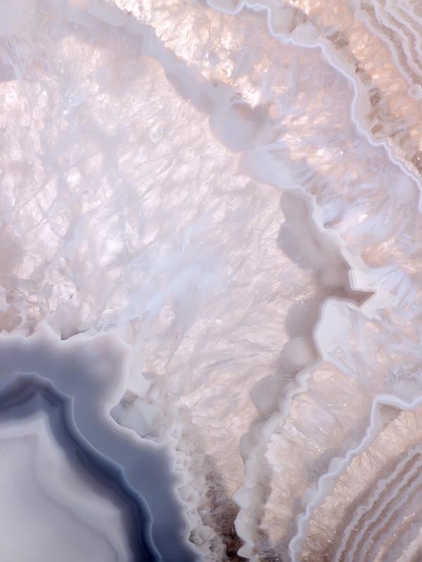 Macro light agate structure